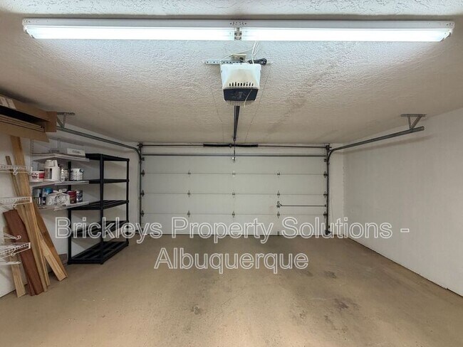 Building Photo - 2 Cochiti Trail