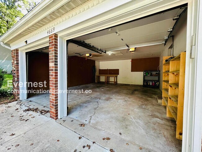 Building Photo - 4669 Timber Ridge Dr