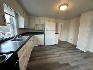 Building Photo - 10 Law St