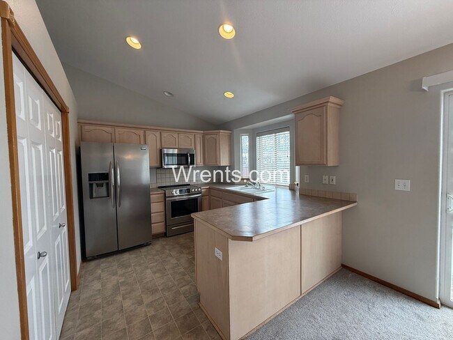 Building Photo - Beautiful 4 bed 3 bath Home!