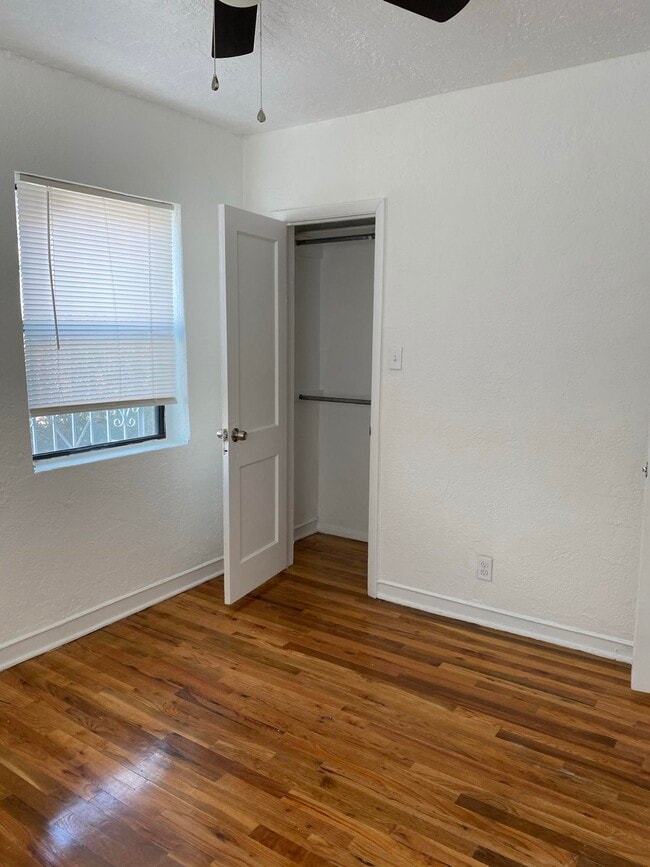 Building Photo - 613 Olson St