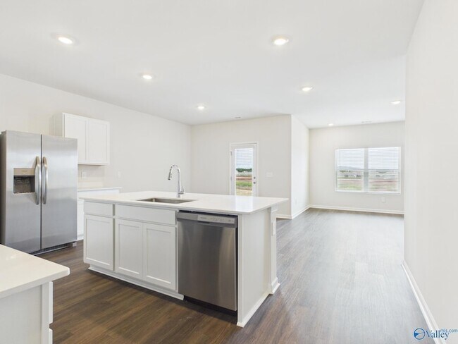 Building Photo - 115 Betty Williams Dr
