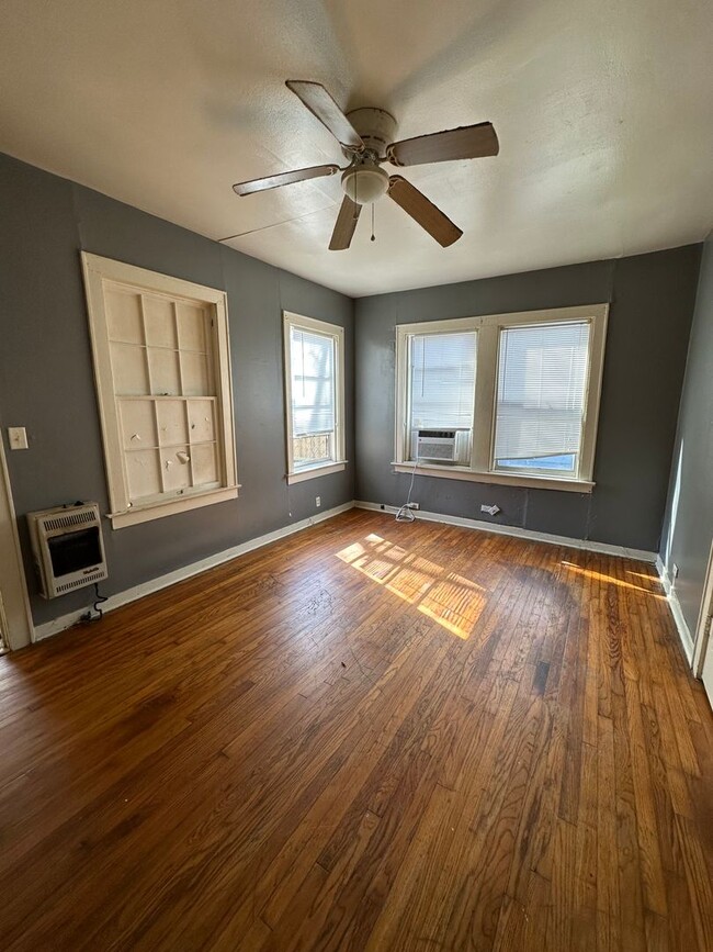 Building Photo - Charming 1-Bedroom Duplex in Historic High...