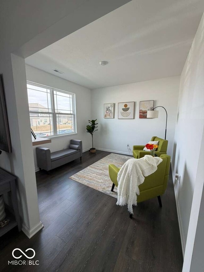 Building Photo - 6301 Rhinecliff Dr