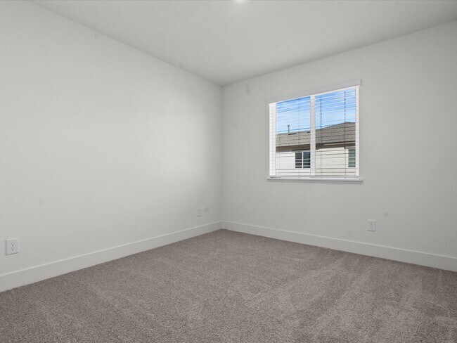 Building Photo - The Birch - - 3 Bedroom, 2.5 Bath single f...
