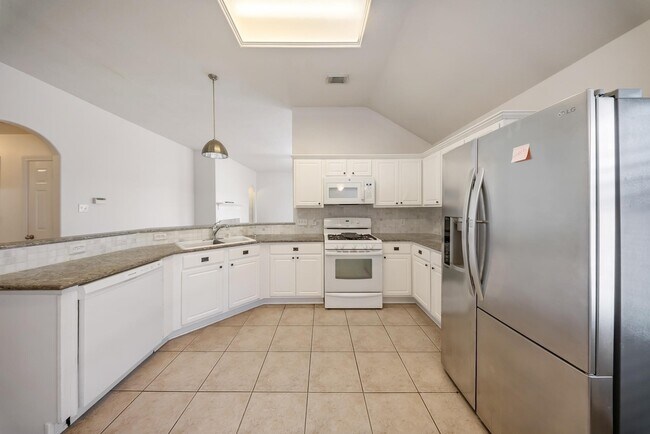 Building Photo - 6715 Rockwall Trail Dr