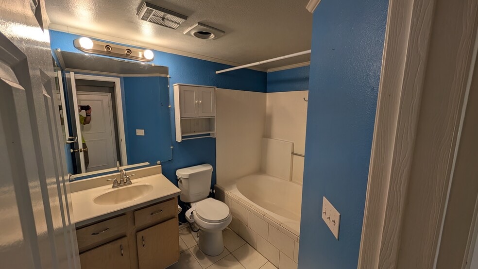 Building Photo - 5250 S Huron Way