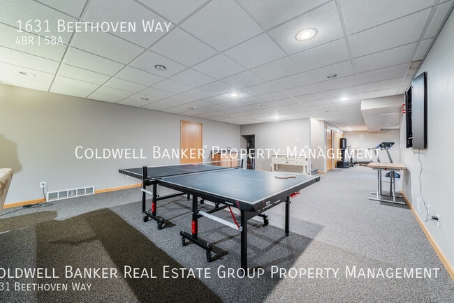 Building Photo - 1631 Beethoven Way