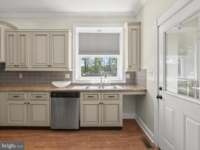 Building Photo - 13 N Allegany St