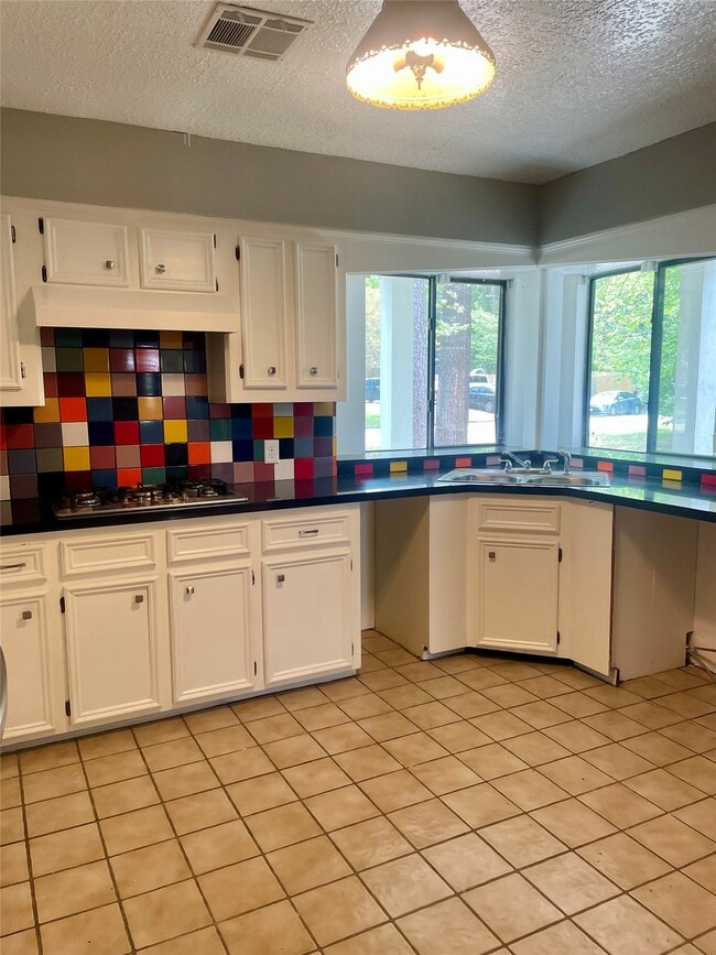 Building Photo - 21122 Harvest Hill Ln