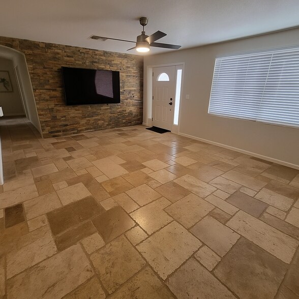 Building Photo - 2846 Seville Ln