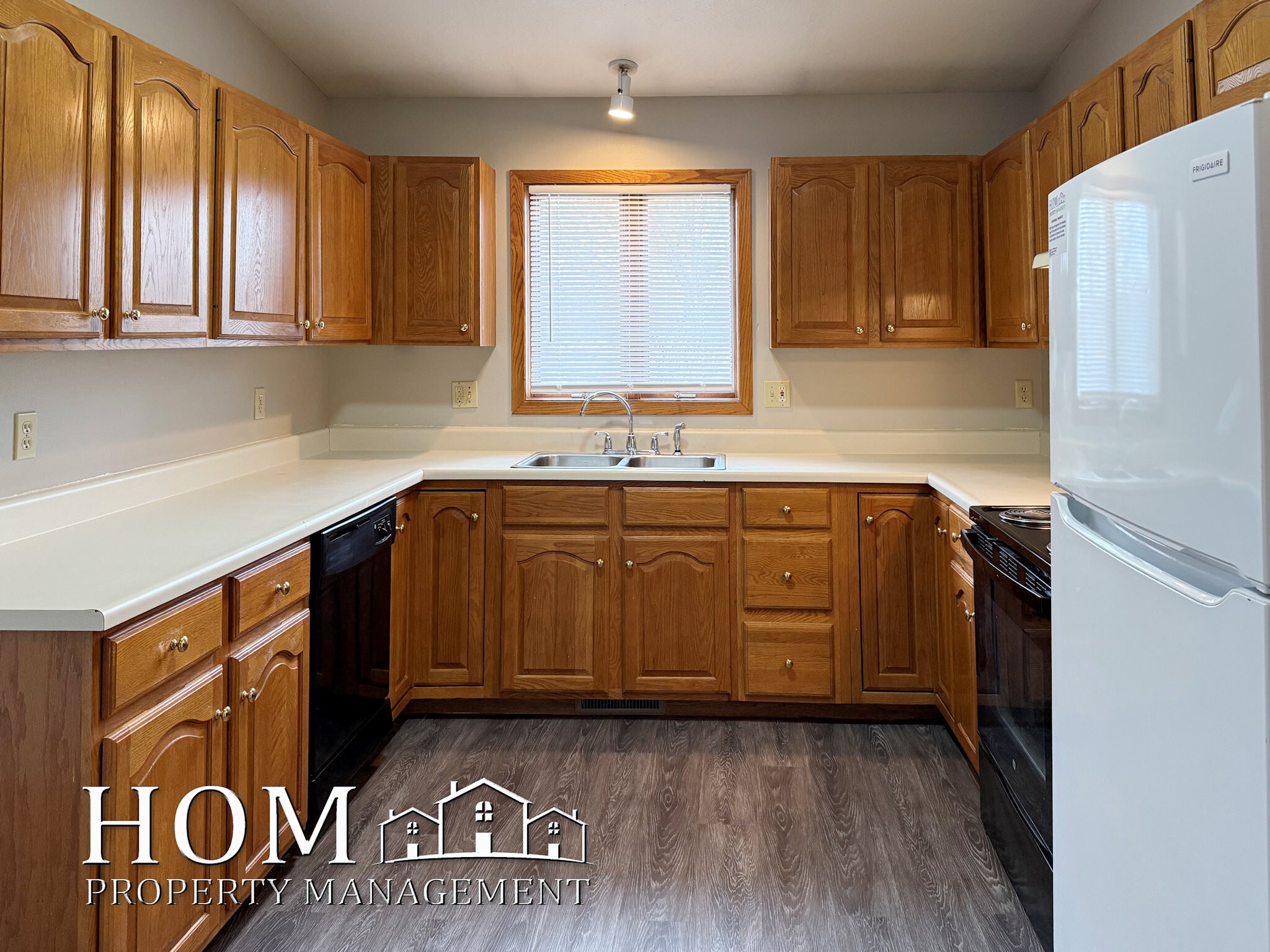 Building Photo - 320 E Lafayette St