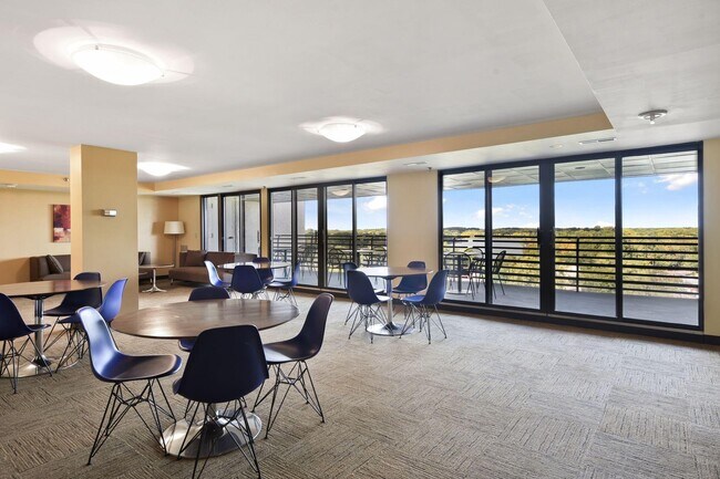 Building Photo - 3141 Dean Court #502