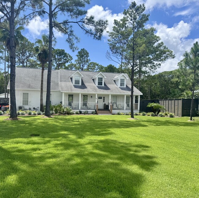 Primary Photo - 493 Golf Club Dr