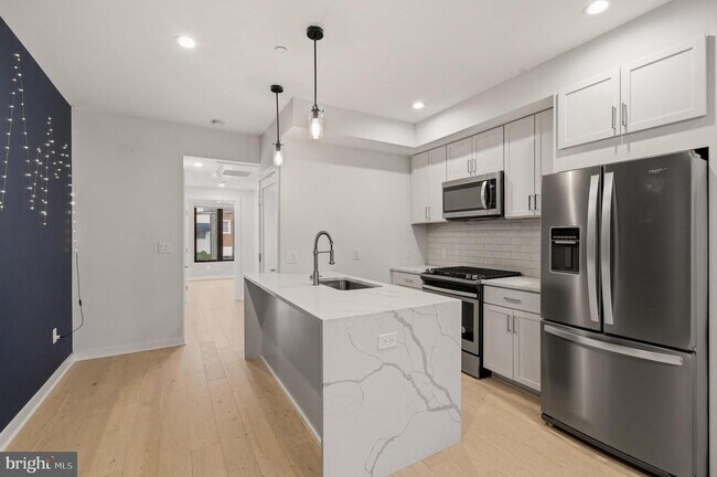 Building Photo - 531 Kennedy St NW