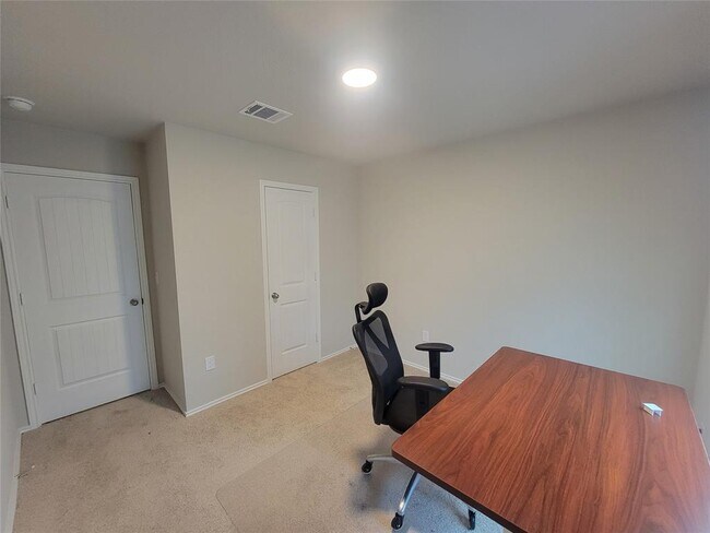 Building Photo - 5901 Berriweather Dr