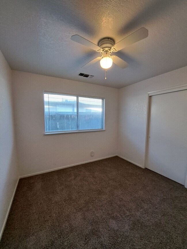 Building Photo - RENT REDUCE & MOVE IN SPECIAL: HALF OFF THE 1ST MONTH'S RENT - Spacious 3-Bedroom Home Steps from...