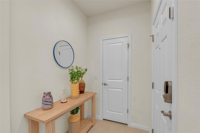 Building Photo - 16900 Adoro Dr