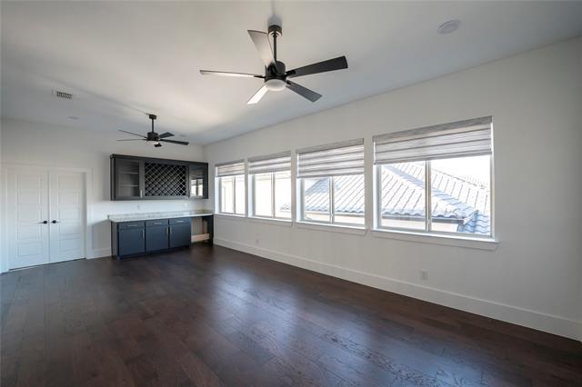 Building Photo - 10904 Hollydale Ln