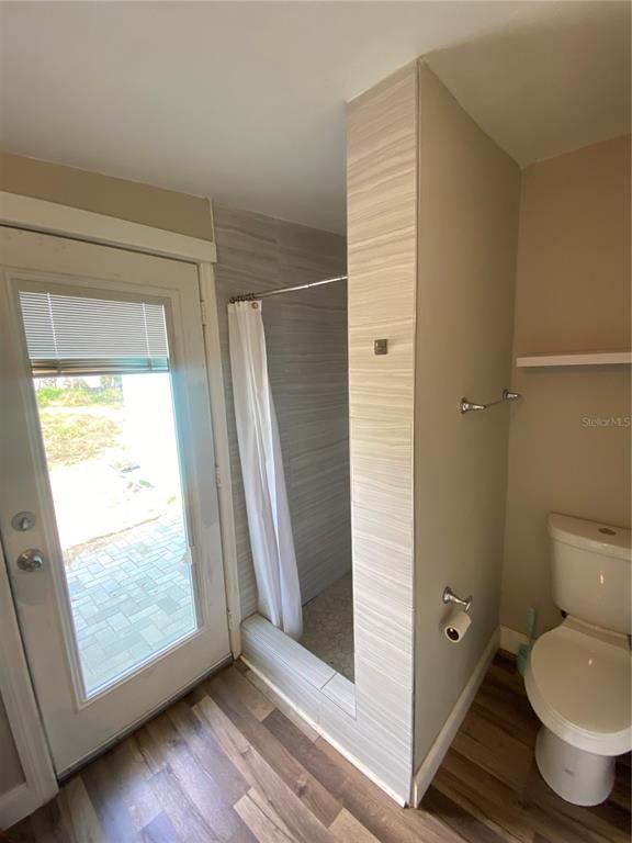 Building Photo - 813 N Waterview Dr