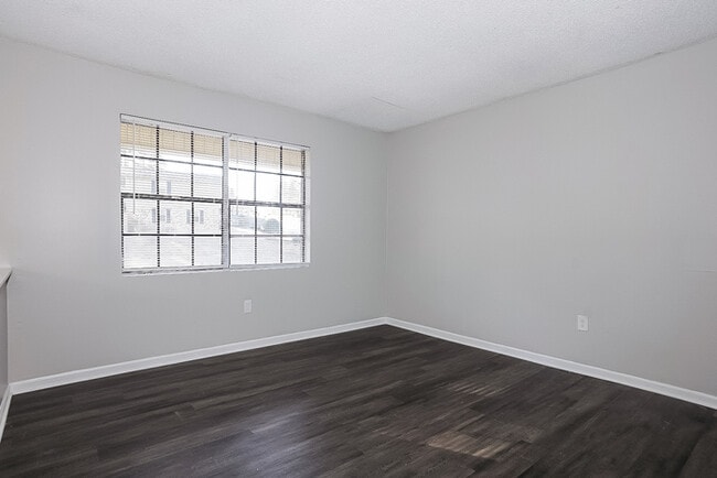Building Photo - 3476 Postell Dr