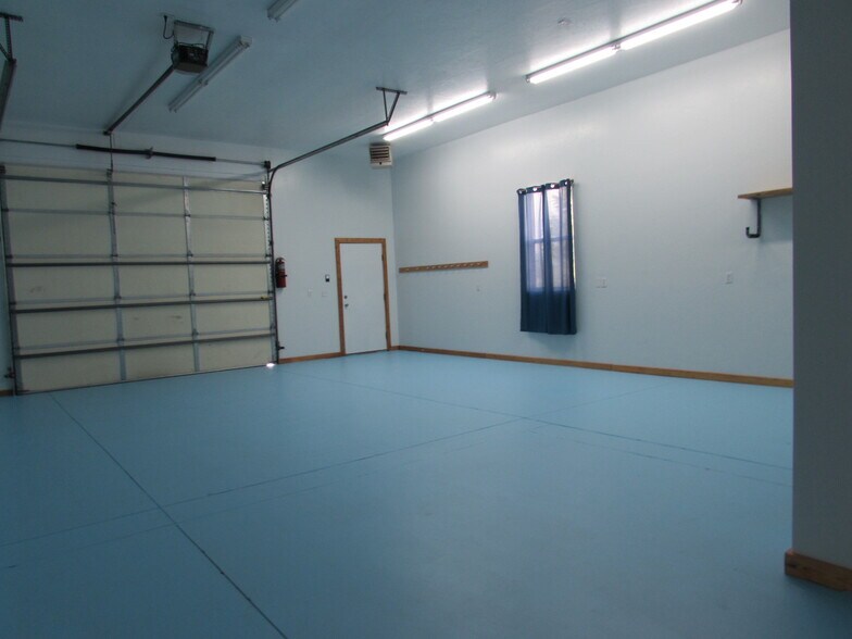 Building Photo - 3271 C 1/2 Rd