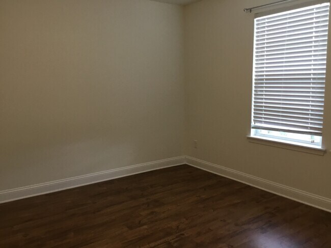 Building Photo - 5627 Long Marsh Dr
