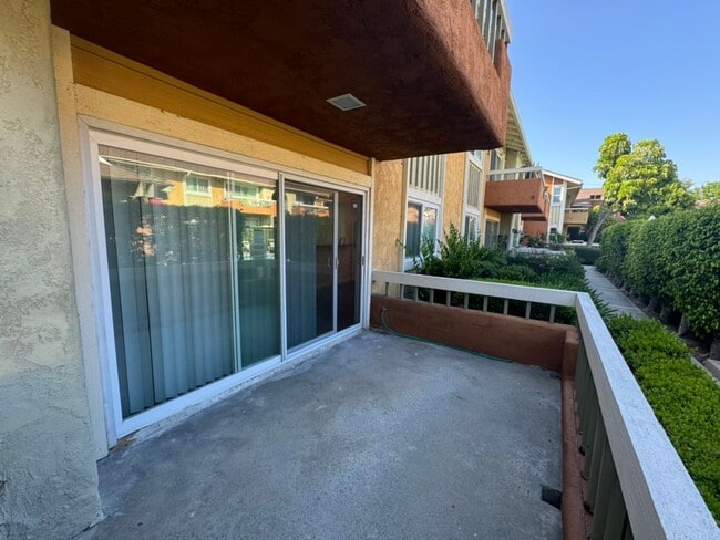 Building Photo - Spacious 1st Floor 2 Bedroom, 2 Bathroom Condo in a Gated Community –in Whittier!