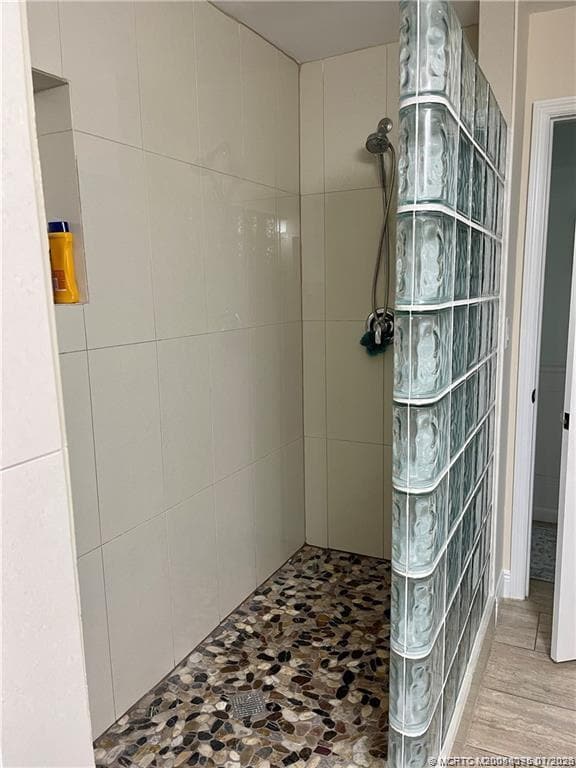 Building Photo - 2171 NE Pelican Terrace