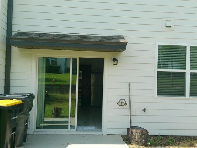 Building Photo - 947 Grandin St