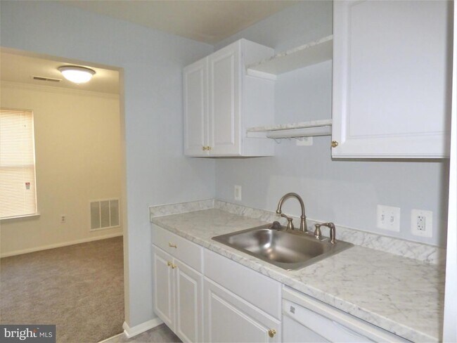 Building Photo - 7804 Guildberry Ct