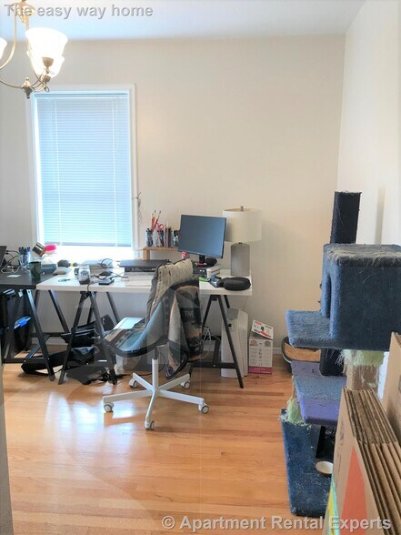 Building Photo - 277 Putnam Ave