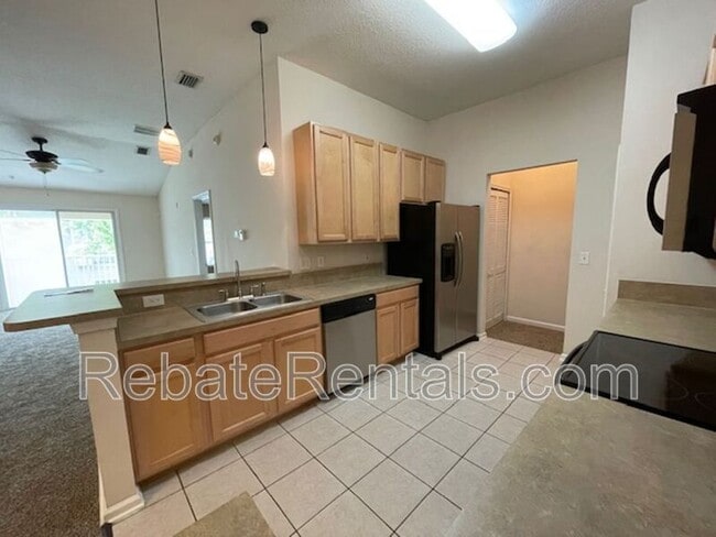 Building Photo - 7064 Deer Lodge Cir