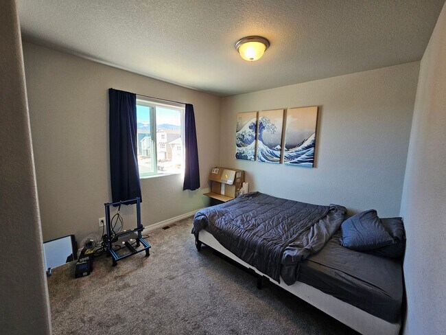 Building Photo - Spacious 3 Bed 3 bath house in 80916!