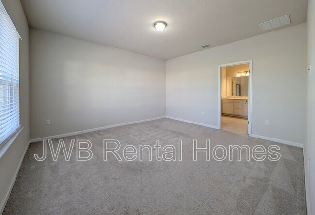 Building Photo - 1411 Tan Tara Trl