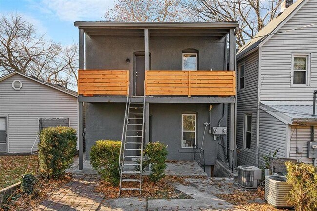 Building Photo - 2845 Belleview Ave