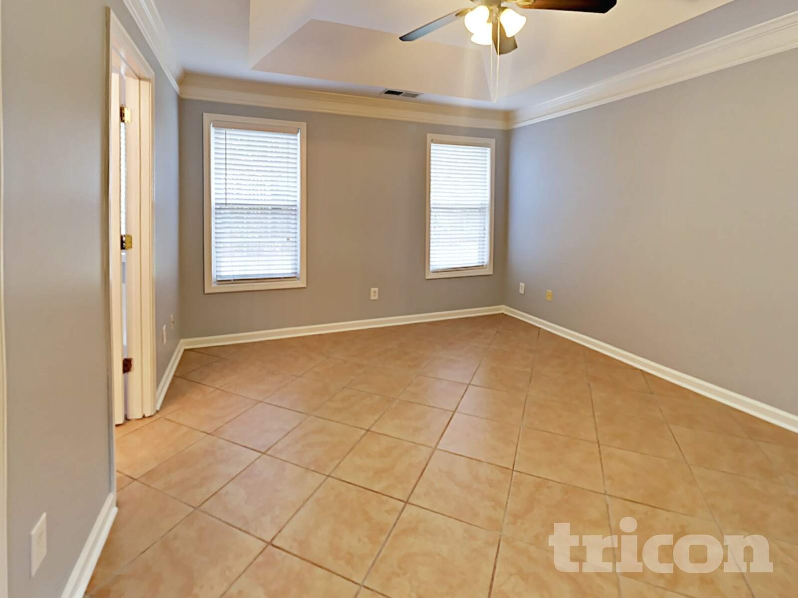 Building Photo - 923 Laurel Green Ln NE