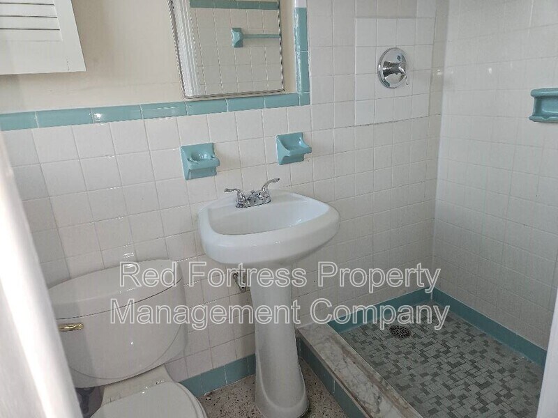 Building Photo - 2530 Kennesaw St