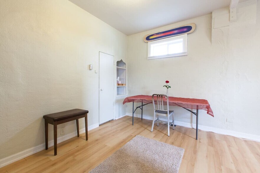 Building Photo - 2841 W 24th Ave