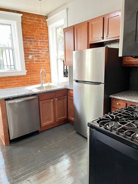 Kitchen 1 - 4210 Langland St