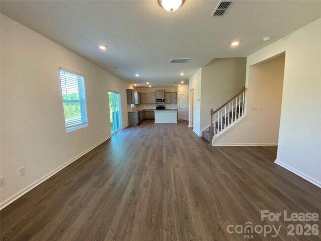 Building Photo - 1326 Harleston St