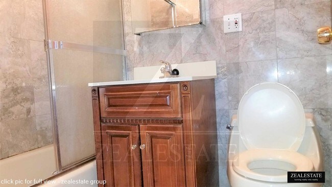 Building Photo - 270 12th St