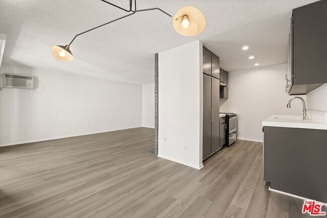 Building Photo - 1457 Butler Ave