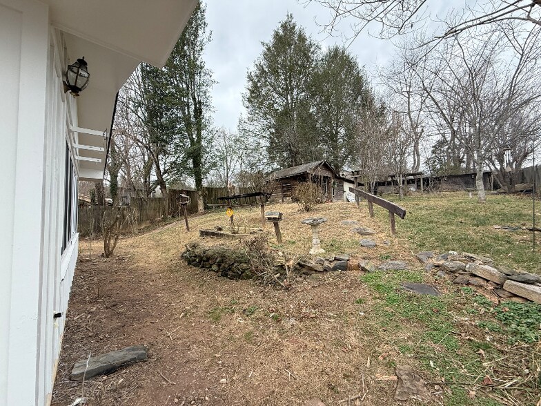 Building Photo - 20 Morgan Blvd