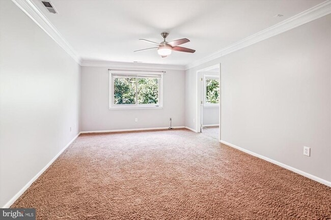 Building Photo - 3809 Hemlock Way