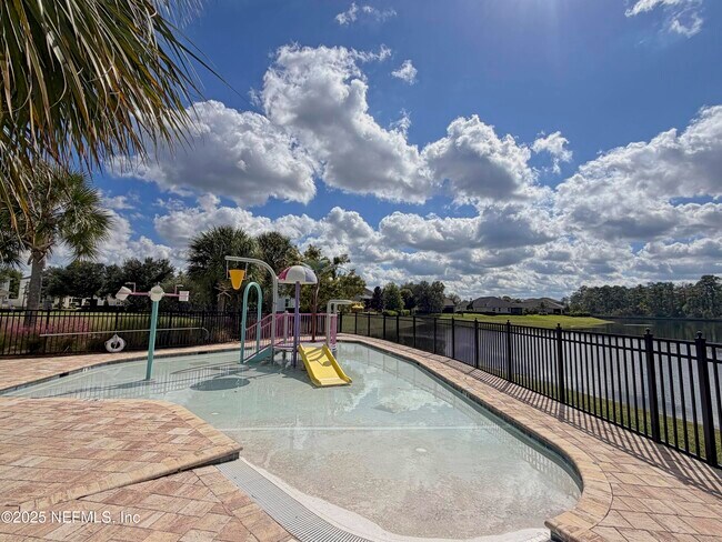 Building Photo - 14462 Serenoa Dr