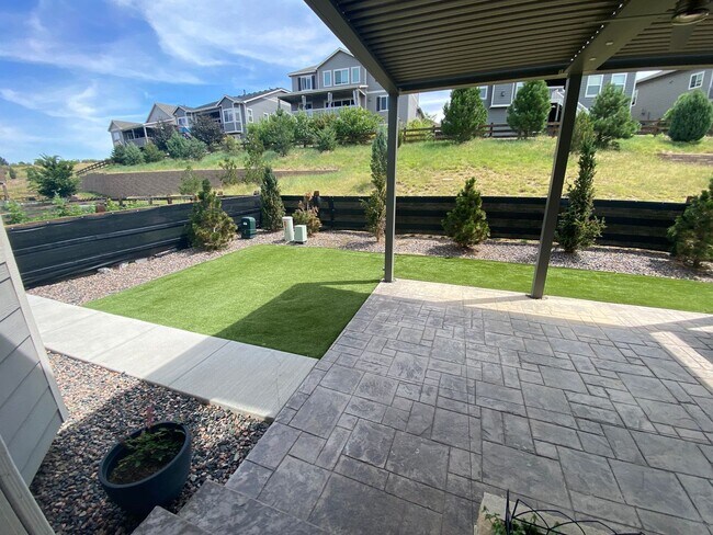 Building Photo - Incredible Home in Parker