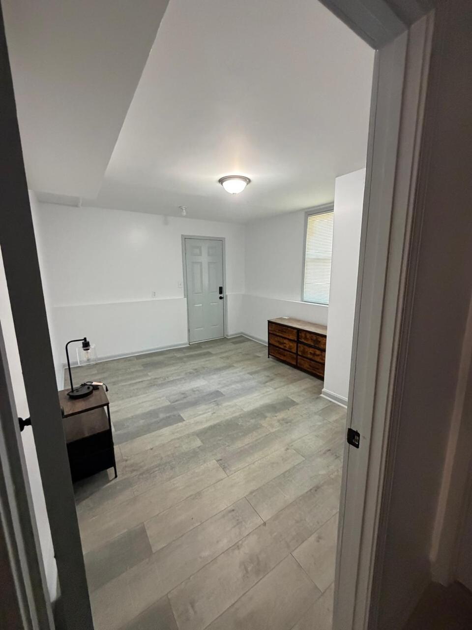 Building Photo - Room in House on Zachary Dr