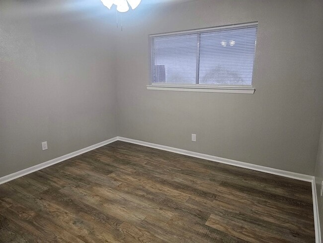 Building Photo - 3008 Tipps Dr