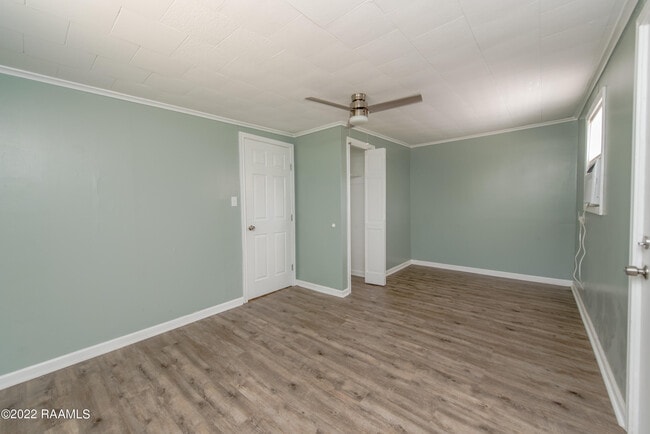 Building Photo - 232 Roselawn Blvd